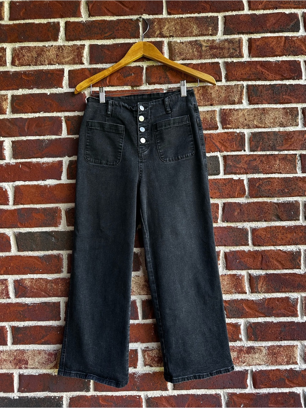 High-Rise Black Wide-Leg Jeans with Button-Fly and Front Patch Pockets